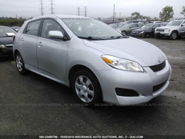 2T1KU4EE8AC375733 - 2010 TOYOTA COROLLA MATRIX  SILVER photo 1