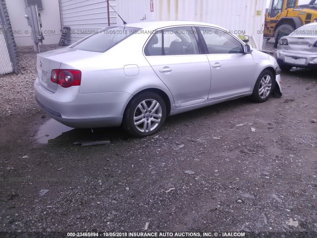 3VWEF71KX7M072325 - 2007 VOLKSWAGEN JETTA WOLFSBURG 银色 照片 4