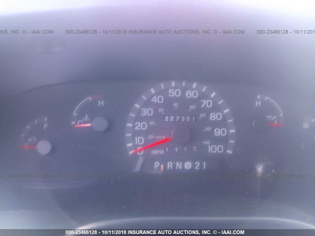 1FTSS34L2XHC11723 - 1999 FORD ECONOLINE E350 SUPER DUTY VAN WHITE photo 7