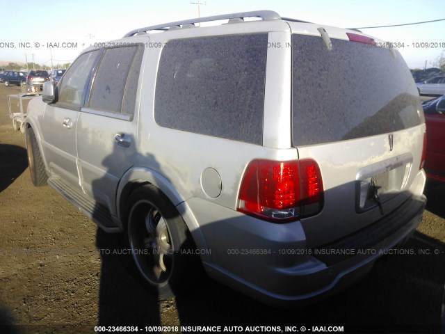 5LMFU27R93LJ50411 - 2003 LINCOLN NAVIGATOR 银色 照片 3