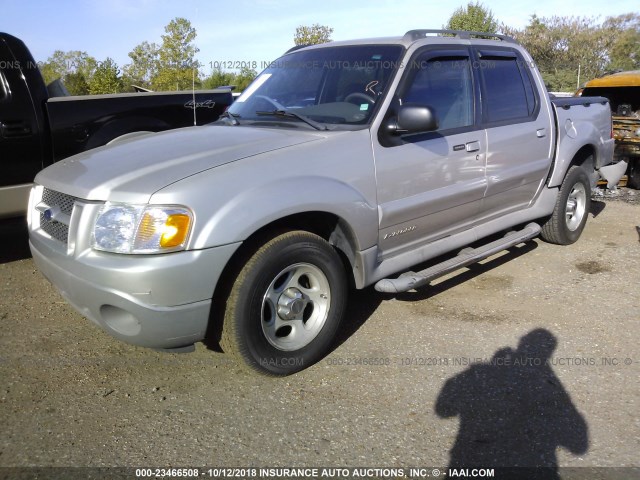 1FMZU67E82UD41153 - 2002 FORD EXPLORER SPORT TR  SILVER photo 2