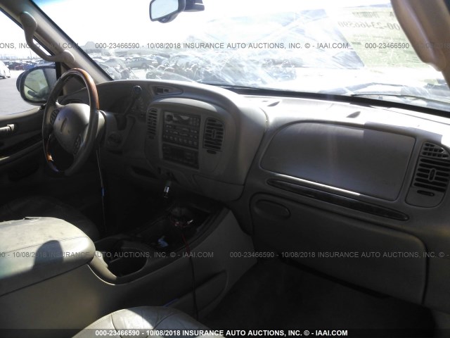 5LMEU27R51LJ19522 - 2001 LINCOLN NAVIGATOR 黑色 照片 5