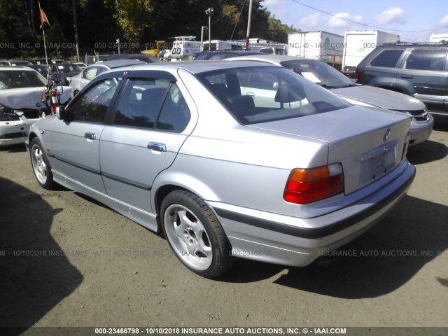WBACC0323WEK26138 - 1998 BMW 318 I AUTOMATIC SILVER photo 3