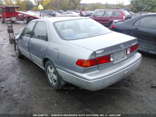JT2BG22K410578627 - 2001 TOYOTA CAMRY CE/LE/XLE 灰色 照片 3