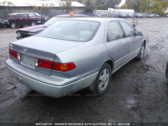 JT2BG22K410578627 - 2001 TOYOTA CAMRY CE/LE/XLE 灰色 照片 4