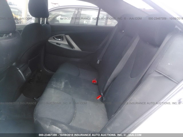 4T1BF3EK2BU163128 - 2011 TOYOTA CAMRY SE/LE/XLE 银色 照片 8