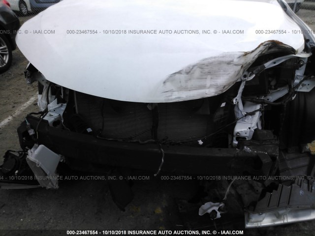 4T1BF1FK3FU055612 - 2015 TOYOTA CAMRY LE/XLE/SE/XSE 白色 照片 6