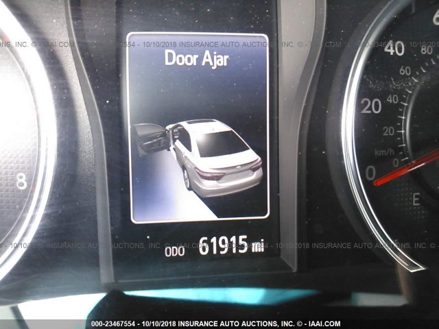 4T1BF1FK3FU055612 - 2015 TOYOTA CAMRY LE/XLE/SE/XSE 白色 照片 7