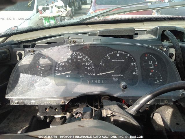 5LMEU27AXYLJ39799 - 2000 LINCOLN NAVIGATOR Rot Foto 7