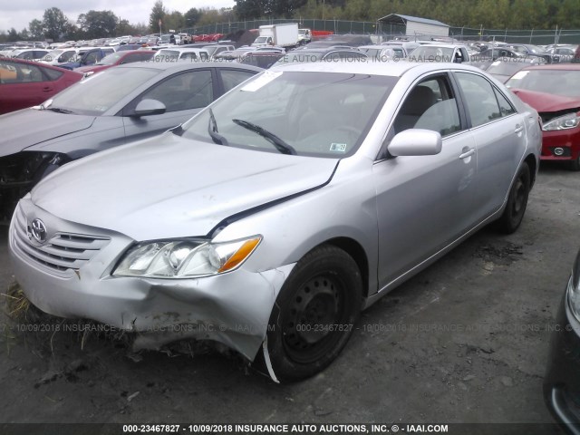 4T1BE46K99U305654 - 2009 TOYOTA CAMRY SE/LE/XLE SILVER photo 2