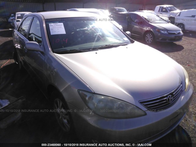 4T1BF30K85U083182 - 2005 TOYOTA CAMRY LE/XLE/SE GOLD photo 1