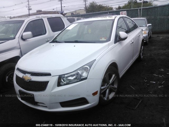 1G1PE5SB7D7171748 - 2013 CHEVROLET CRUZE LT WHITE photo 2