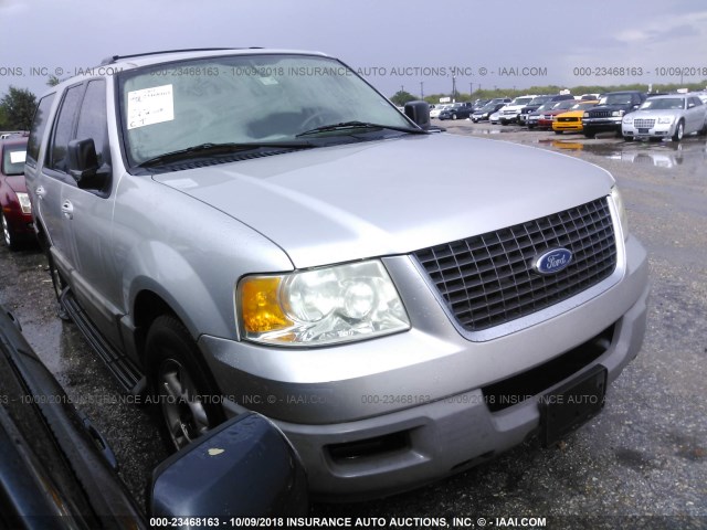 1FMRU15W53LB67578 - 2003 FORD EXPEDITION XLT SILVER photo 1