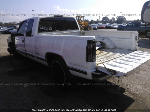 1GTFC29R5VE515522 - 1997 GMC SIERRA C2500 WHITE photo 3