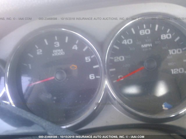 1GCHC24K48E103034 - 2008 CHEVROLET SILVERADO C2500 HEAVY DUTY WHITE photo 7