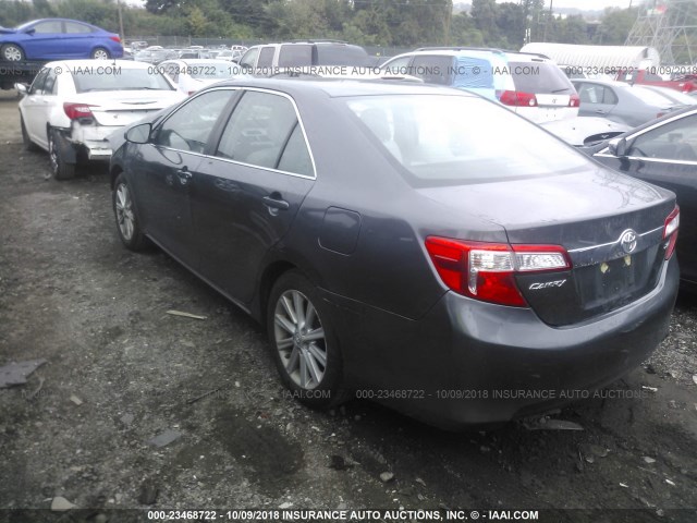 4T4BF1FK8CR188142 - 2012 TOYOTA CAMRY SE/LE/XLE GRAY photo 3
