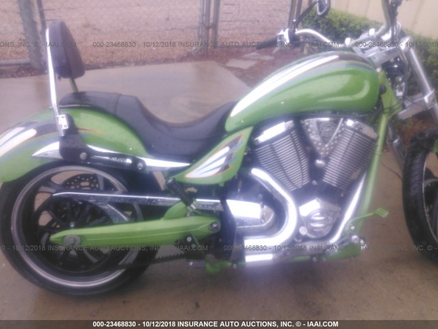 5VPXB36DX93001495 - 2009 VICTORY MOTORCYCLES VEGAS JACKPOT Yaşıl foto 8