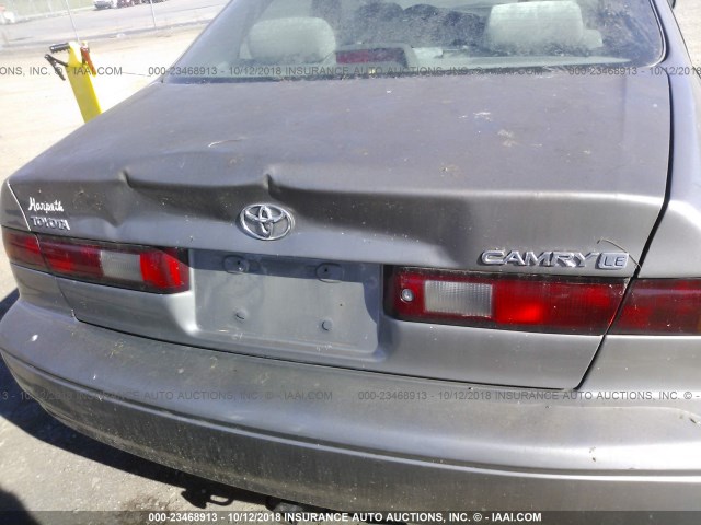 4T1BG22K5XU525911 - 1999 TOYOTA CAMRY CE/LE/XLE 棕色 照片 6
