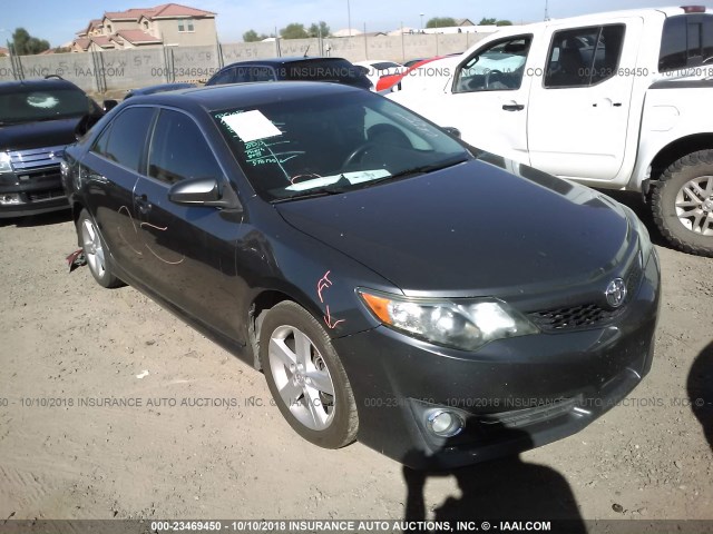 4T1BF1FKXDU277433 - 2013 TOYOTA CAMRY L/SE/LE/XLE 灰色 照片 1
