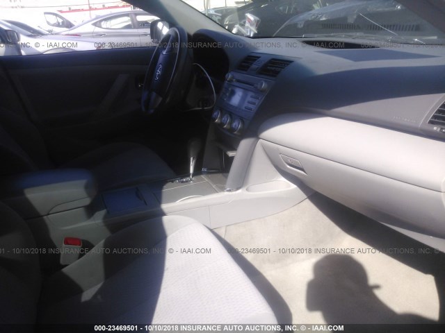 4T1BF3EK9BU191072 - 2011 TOYOTA CAMRY SE/LE/XLE BLACK photo 5