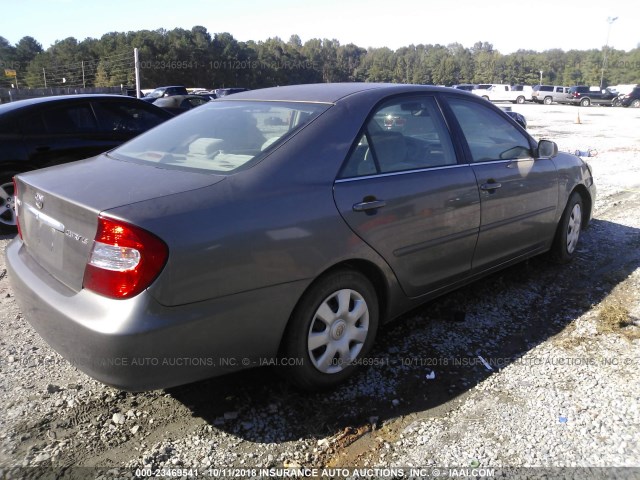4T1BE32K02U593344 - 2002 TOYOTA CAMRY LE/XLE/SE GRAY photo 4