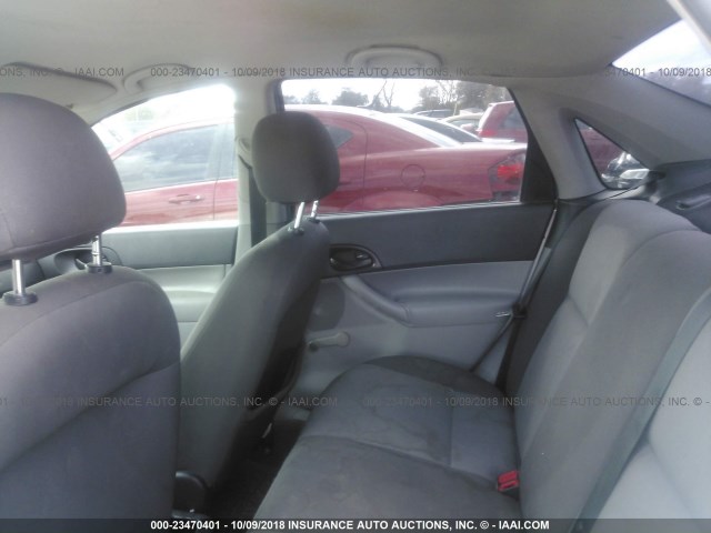 1FAFP34N77W187487 - 2007 FORD FOCUS ZX4/S/SE/SES 银色 照片 8