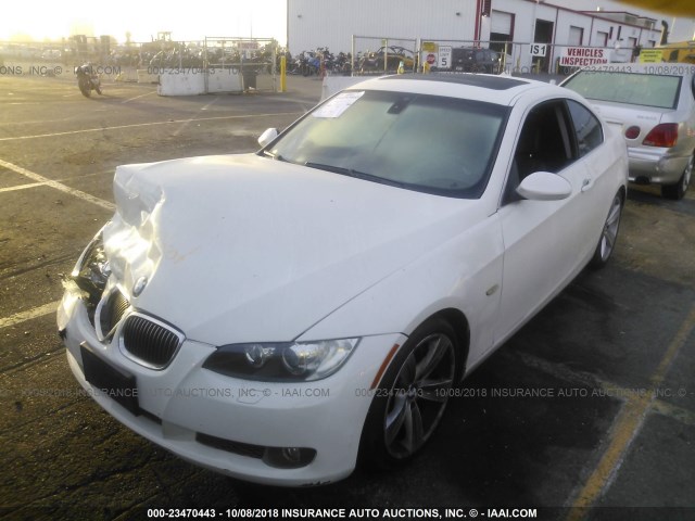 WBAWB73528P156982 - 2008 BMW 335 I WHITE photo 2