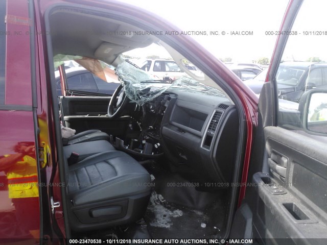 1C6RR6FG5DS570064 - 2013 RAM 1500 ST RED photo 5