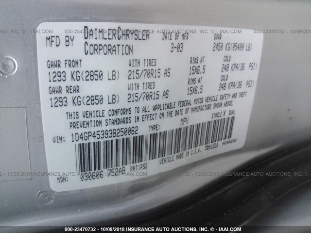 1D4GP45393B250062 - 2003 DODGE CARAVAN SPORT SILVER photo 9