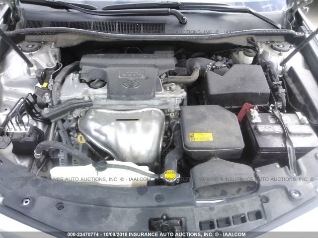 4T1BF1FK0EU433576 - 2014 TOYOTA CAMRY L/SE/LE/XLE ვერცხლისფერი ფოტო 10