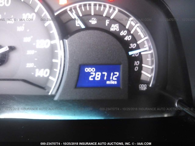 4T1BF1FK0EU433576 - 2014 TOYOTA CAMRY L/SE/LE/XLE ვერცხლისფერი ფოტო 7