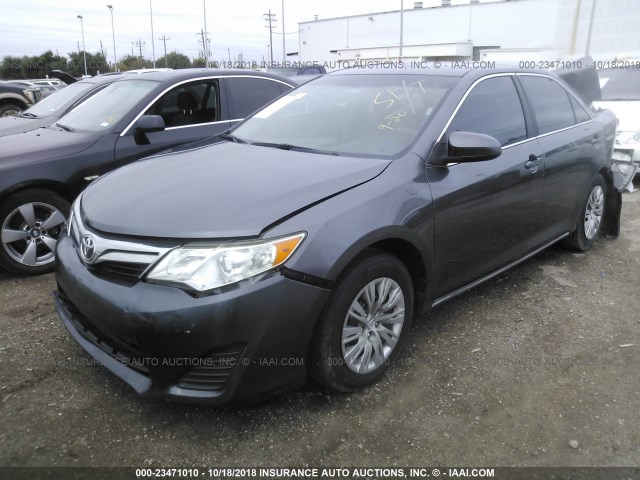 4T1BF1FK5EU366800 - 2014 TOYOTA CAMRY L/SE/LE/XLE Boz foto 2
