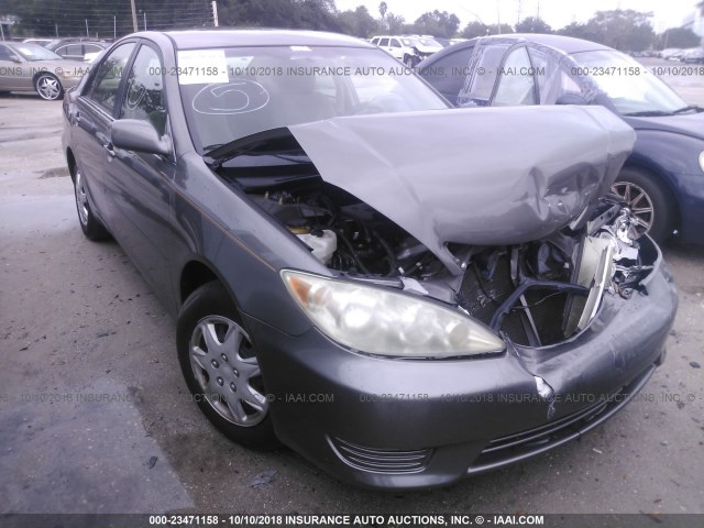 4T1BE32K16U736081 - 2006 TOYOTA CAMRY LE/XLE/SE 灰色 照片 1
