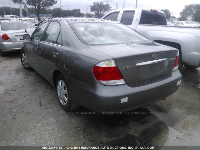 4T1BE32K16U736081 - 2006 TOYOTA CAMRY LE/XLE/SE GRAY photo 3