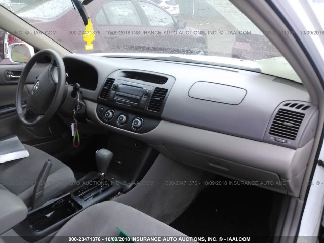 4T1BE32K76U716577 - 2006 TOYOTA CAMRY LE/XLE/SE WHITE photo 5