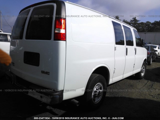 1GTW7FCA6E1175237 - 2014 GMC SAVANA G2500 WHITE photo 4