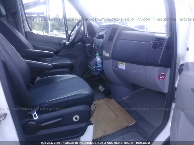 WDYPE746575173487 - 2007 FREIGHTLINER Sprinter 2500 WHITE photo 5