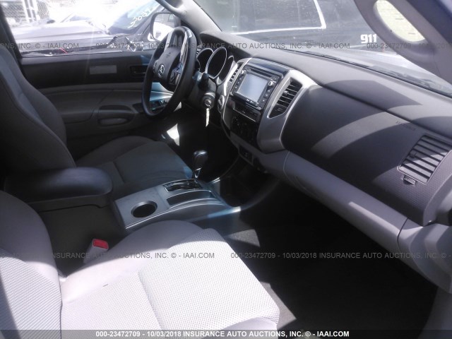 5TFLU4EN9EX101257 - 2014 TOYOTA TACOMA DOUBLE CAB ნაცრისფერი ფოტო 5