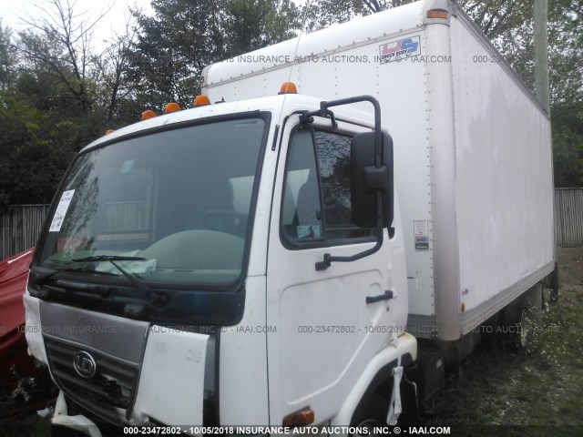 JNAMC50H87AF60211 - 2007 NISSAN DIESEL UD1800 CS WHITE photo 2