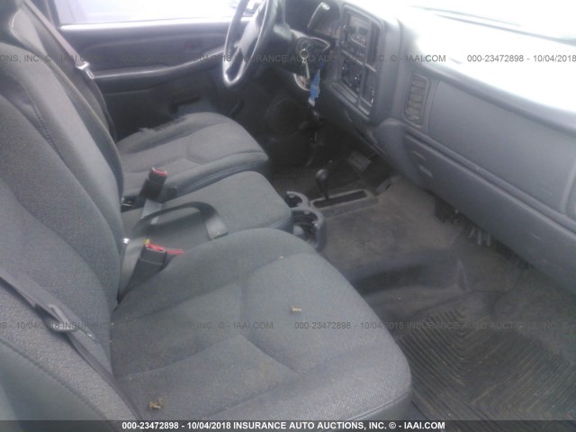 1GCHK29U86E225938 - 2006 CHEVROLET SILVERADO K2500 HEAVY DUTY Білий фото 5