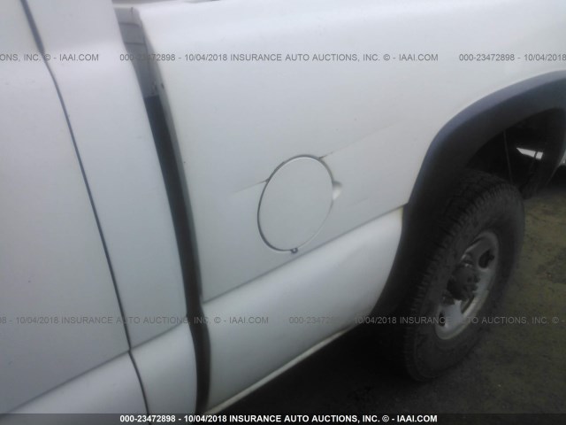 1GCHK29U86E225938 - 2006 CHEVROLET SILVERADO K2500 HEAVY DUTY Білий фото 6