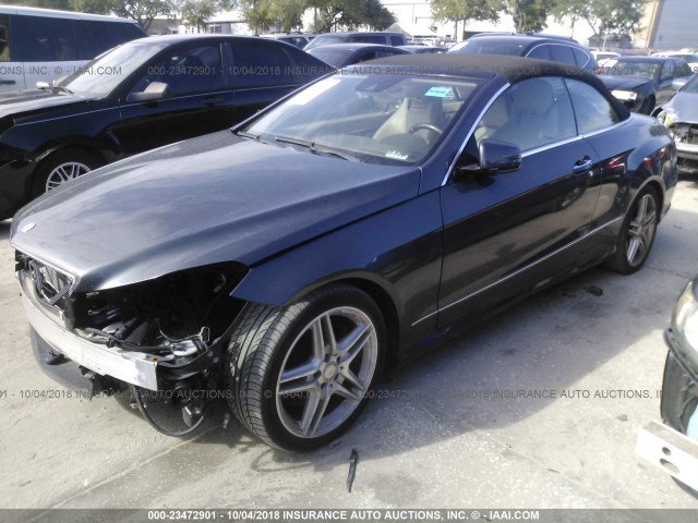 WDDKK7CF3BF102443 - 2011 MERCEDES-BENZ E 550 GRAY photo 2