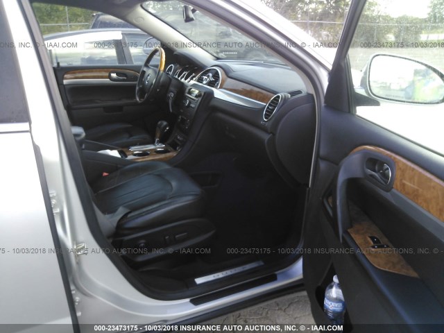 5GAER23D19J183200 - 2009 BUICK ENCLAVE CXL ვერცხლისფერი ფოტო 5