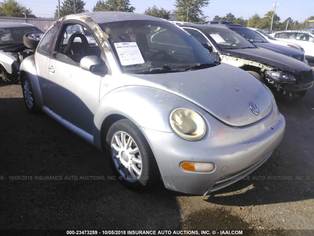 3VWBS21C81M418549 - 2001 VOLKSWAGEN NEW BEETLE GL 银色 照片 1
