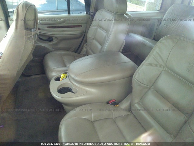 5LMFU28A1YLJ42173 - 2000 LINCOLN NAVIGATOR BLACK photo 8