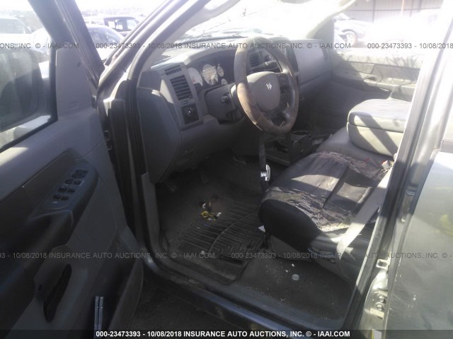 3D7KR28AX8G160097 - 2008 DODGE RAM 2500 ST/SLT 灰色 照片 5
