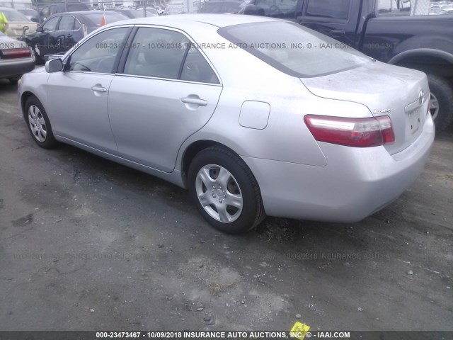 4T1BE46K07U165104 - 2007 TOYOTA CAMRY NEW GENERAT CE/LE/XLE/SE SILVER photo 3