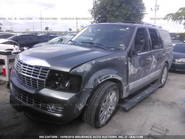 5LMJJ2H53DEL06379 - 2013 LINCOLN NAVIGATOR 灰色 照片 2