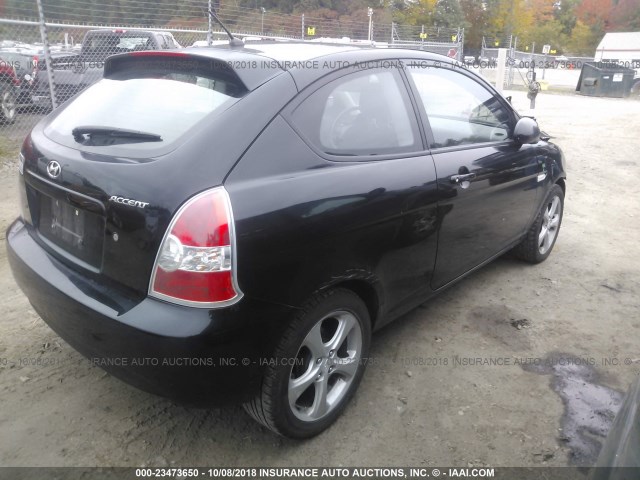 KMHCN36C57U025833 - 2007 HYUNDAI ACCENT SE BLACK photo 4