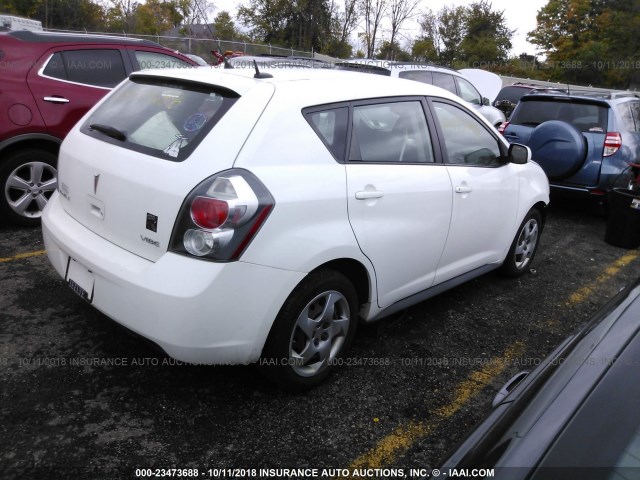 5Y2SL67889Z415557 - 2009 PONTIAC VIBE WHITE photo 4